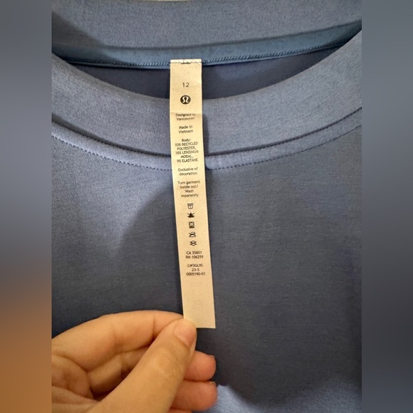 Lululemon Softstreme Perfectly Oversized Crop Crew - Picture 6 of 7